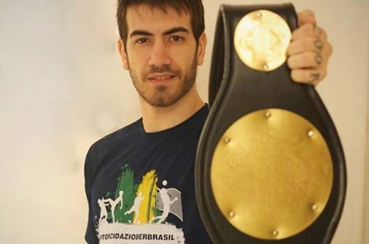 Campeão do Jungle Fight presente na #TorcidaZiober.